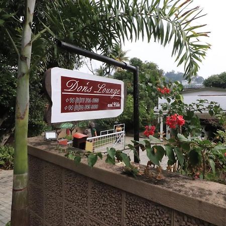 Don'S Lounge & Villa แคนดี้ ภายนอก รูปภาพ