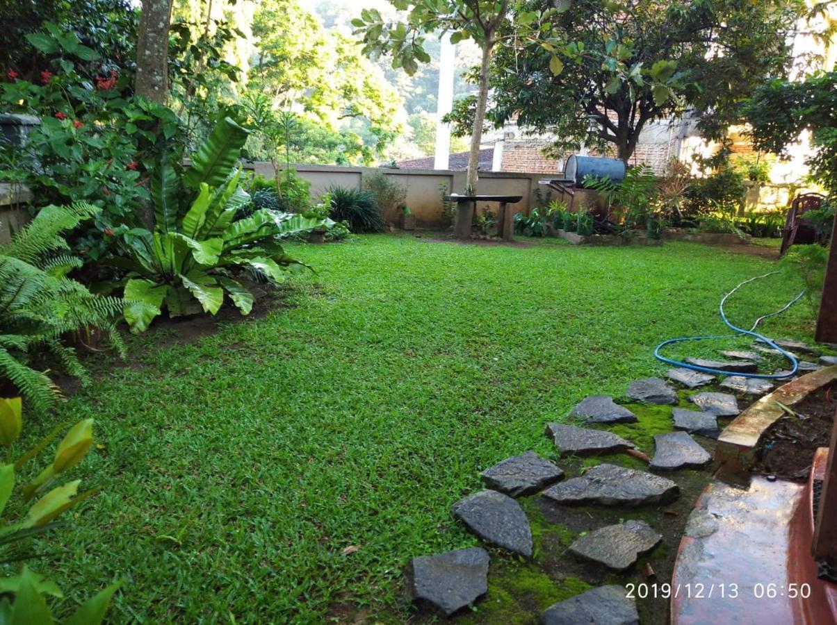 Don'S Lounge & Villa แคนดี้ ภายนอก รูปภาพ
